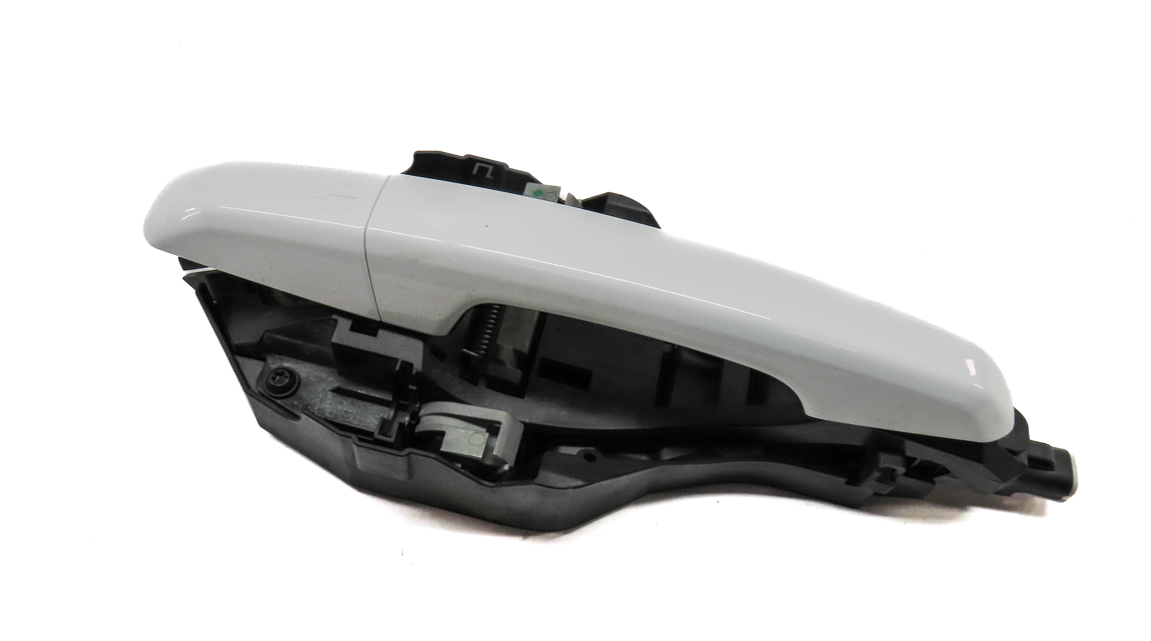 15-19 LAND ROVER DISCOVERY SPORT (L550) LEFT FRONT PASSIVE DOOR HANDLE (White) — exact item pictured